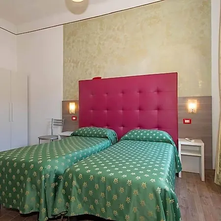 Hotel Piola 2*