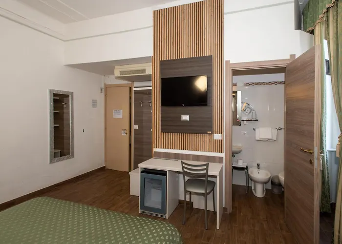 皮奥拉酒店 2* 米兰