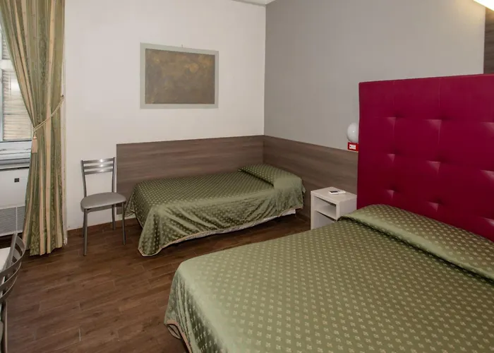 皮奥拉酒店 酒店