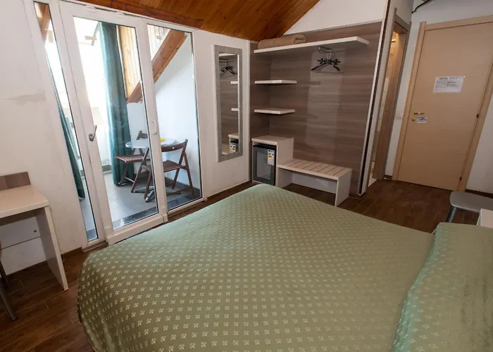 皮奥拉酒店 酒店 2*