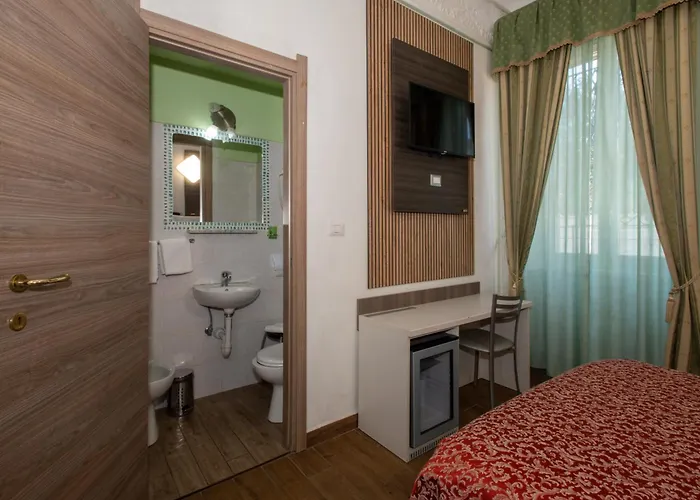 皮奥拉酒店 酒店 2*