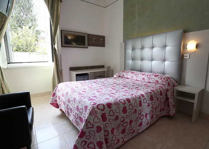 酒店 皮奥拉酒店 2*