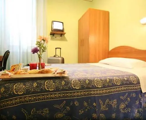 皮奥拉酒店 米兰